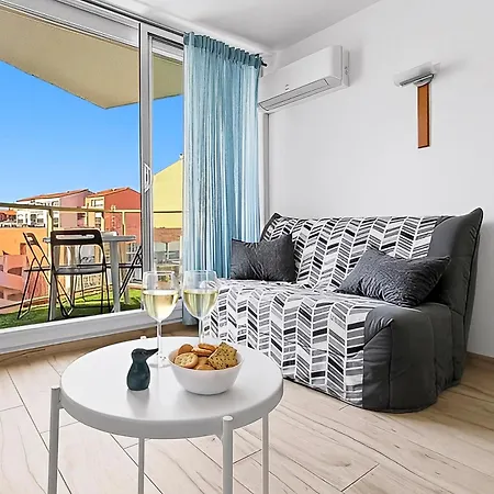 Climatise, Balcon, Piscine- Cap D'agde Port Агд