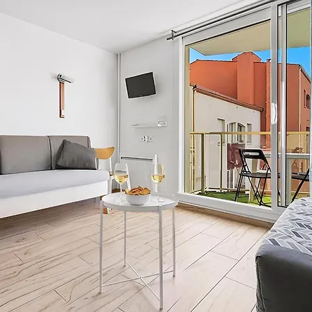 Climatise, Balcon, Piscine- Cap D'agde Port *