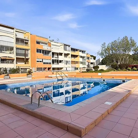 Climatise, Balcon, Piscine- Cap D'agde Port Агд